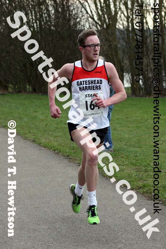 Senior men and veterans over-40s Royal Signals NECC Rod Relays, Hetton Lyons Park, Hetton-le-Hole. Photo: David T. Hewitson/Sports for All Pics